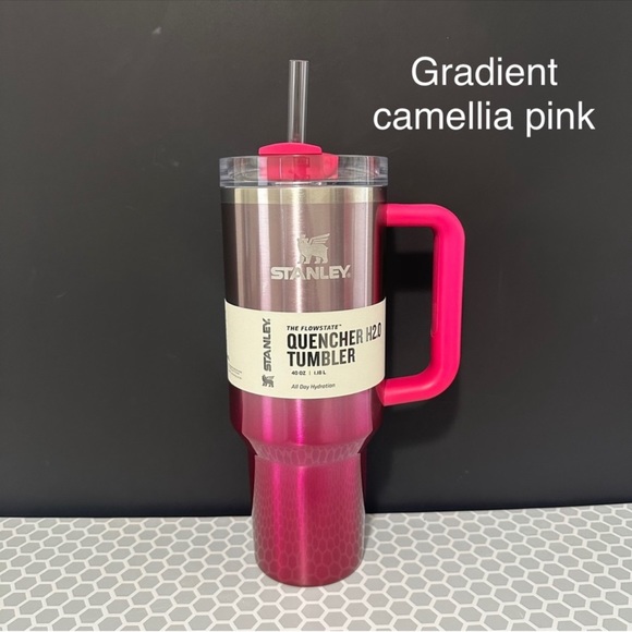 Stanley Other - Stanley 40 oz. Quencher gradient ombre camellia FlowState Tumbler
